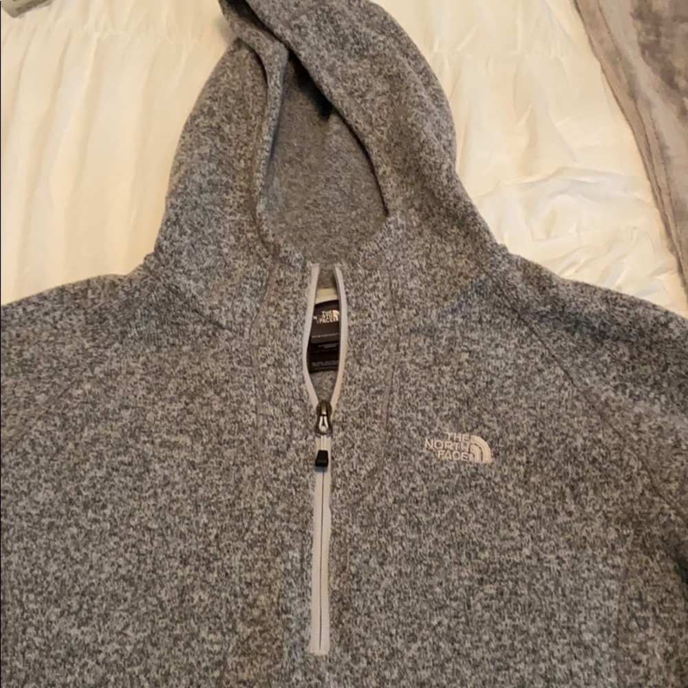 The North Face 1/4 zip pullover
